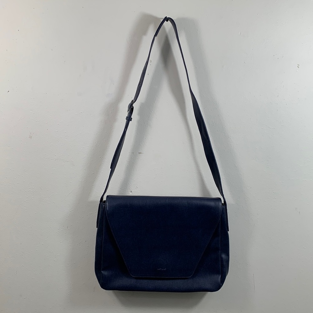 Matt & Nat Messenger Bag Navy Blue Vegan Leather Lesson Laptop Shoulder Bag - Picture 3 of 17
